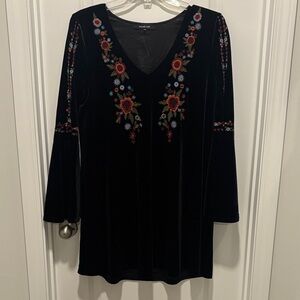 Black Velvet Embroidered V-Neck Tunic